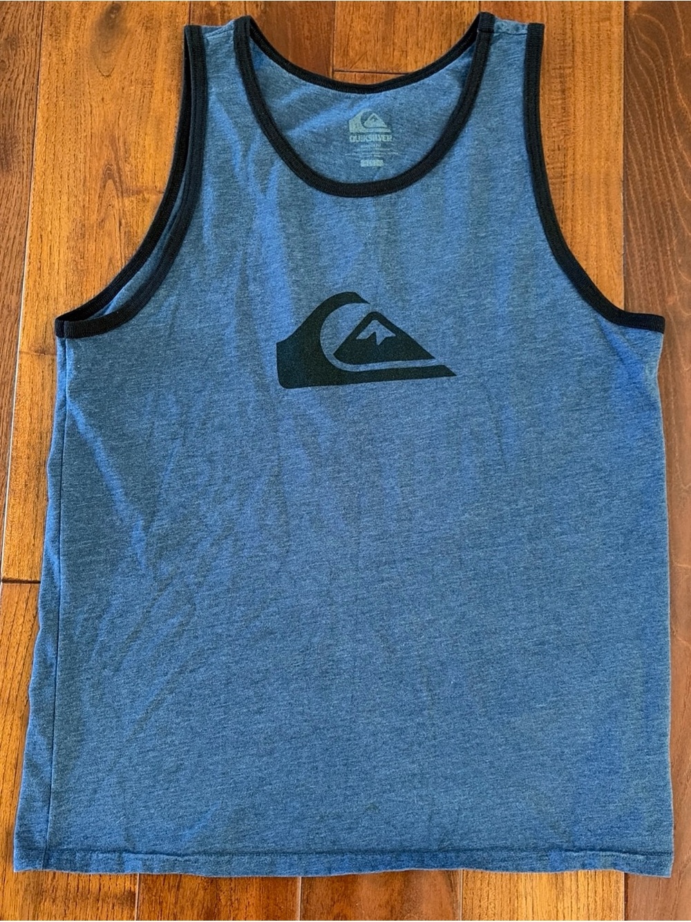 QUIKSILVER Men's M Sleeveless Tank Top Shirt Blue Logo Beach Surf Mountain Wave